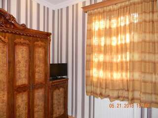 Хостелы GEO Vake Hostel Тбилиси Двухместный номер с 1 кроватью, вид на сад-6