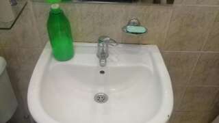 Хостелы GEO Vake Hostel Тбилиси Улучшенный двухместный номер с 2 отдельными кроватями и видом на сад-52