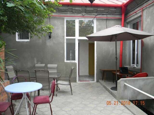 Хостелы GEO Vake Hostel Тбилиси-43